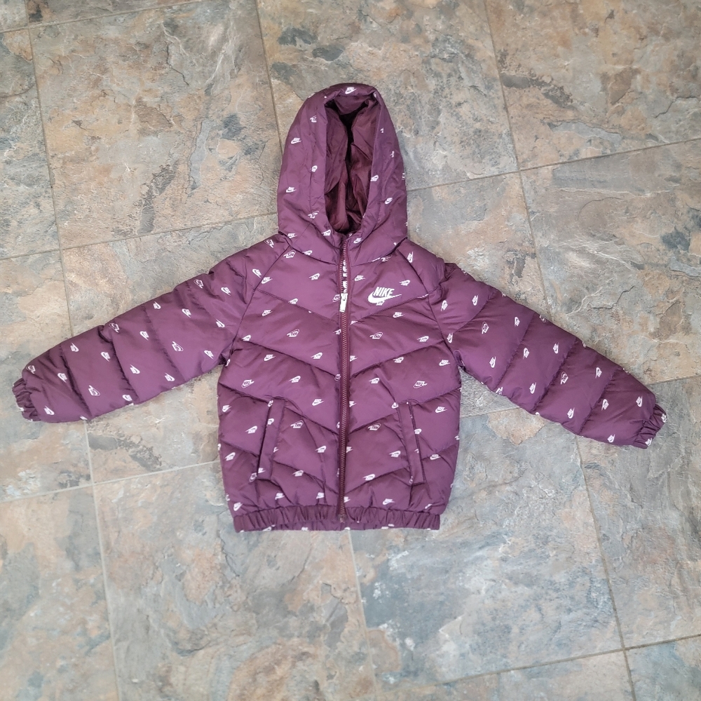 Nike Purple Puffer Jacket - Size 7 (6-7 Years Old)